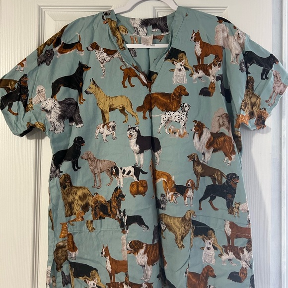 Tops - Dog Breeds Scrub Top - Unisex Medium